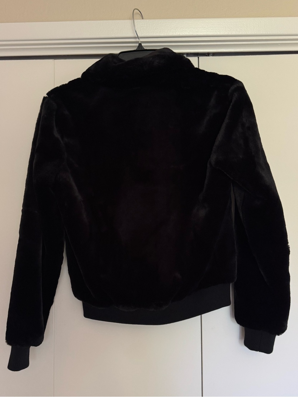 Abercrombie & Fitch Black Faux Fur Bomber Jacket - Picture 3 of 7